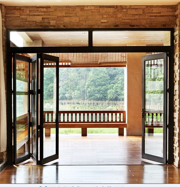 阳台推拉门还是折叠门,阳台推拉门改折叠门