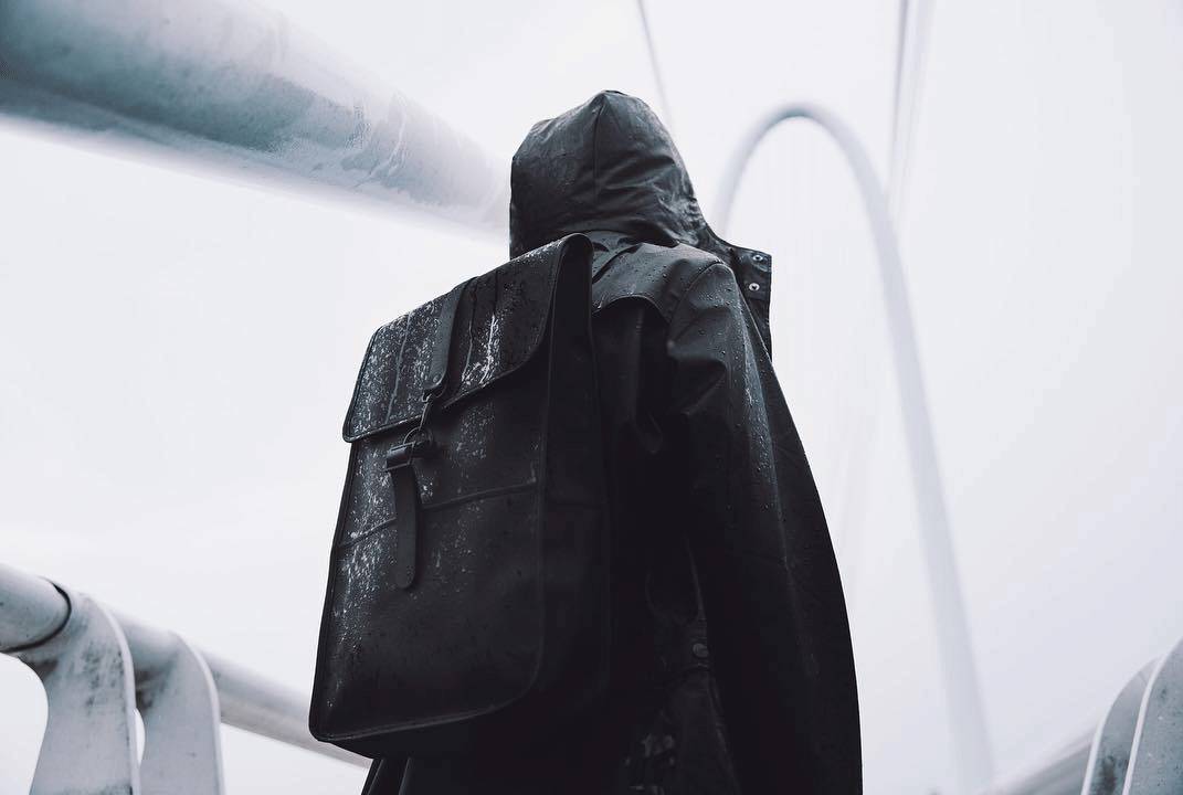 男士穿搭|雨天带上这3件宝贝,姑娘甩掉*博兰**基尼非要和你走