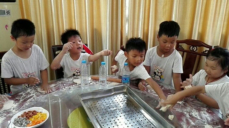 幼儿园毕业班夏令营活动,幼儿园大班毕业夏令营走进小学