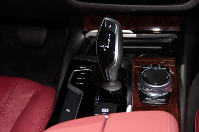 新款宝马5系li多少钱,如何开走一台宝马5系2024新款