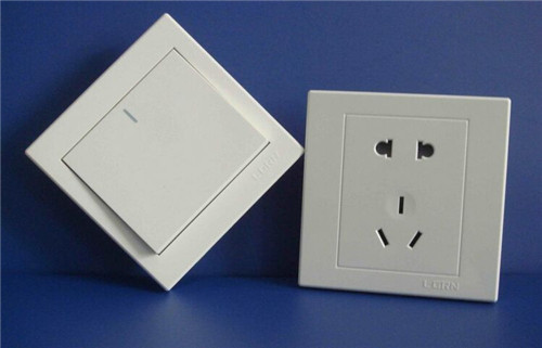 墙壁上的水龙头开关如何拆卸,墙壁三联开关面板拆卸图解