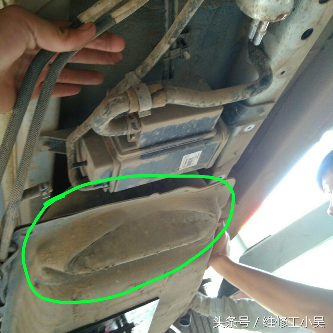 汽车底盘剐蹭要不要修复,底盘被磕碰开车危险吗有防护板