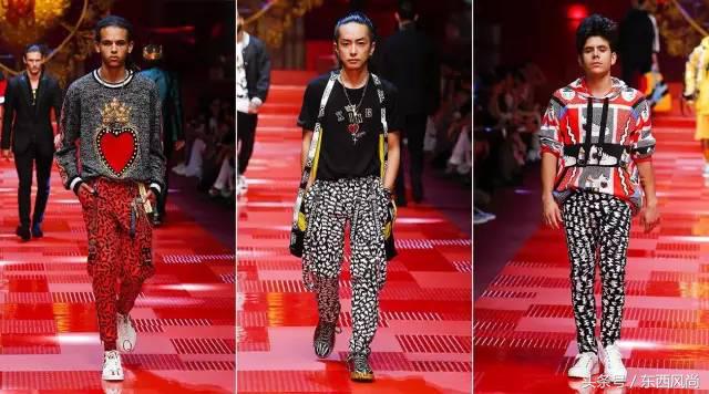 王俊凯综艺穿蓝衣服,王俊凯在综艺中的衣服