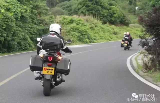 豪爵dl150和豪爵铃木dl250怎么选,豪爵铃木dl250和豪爵dr300怎么选