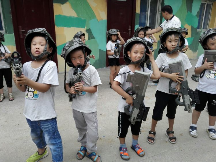 幼儿园毕业班夏令营活动,幼儿园大班毕业夏令营走进小学