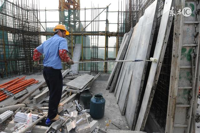 新型铝塑建筑模板,建筑铝模板的施工步骤视频