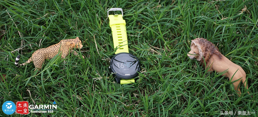 续航能力超长的运动手表,佳明935与watch4