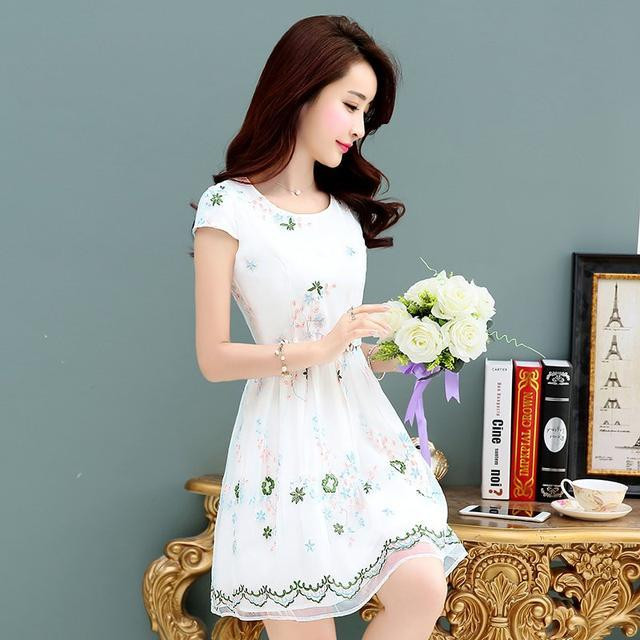 适合奔四的女人穿的衣服,适合奔三女性的护肤品