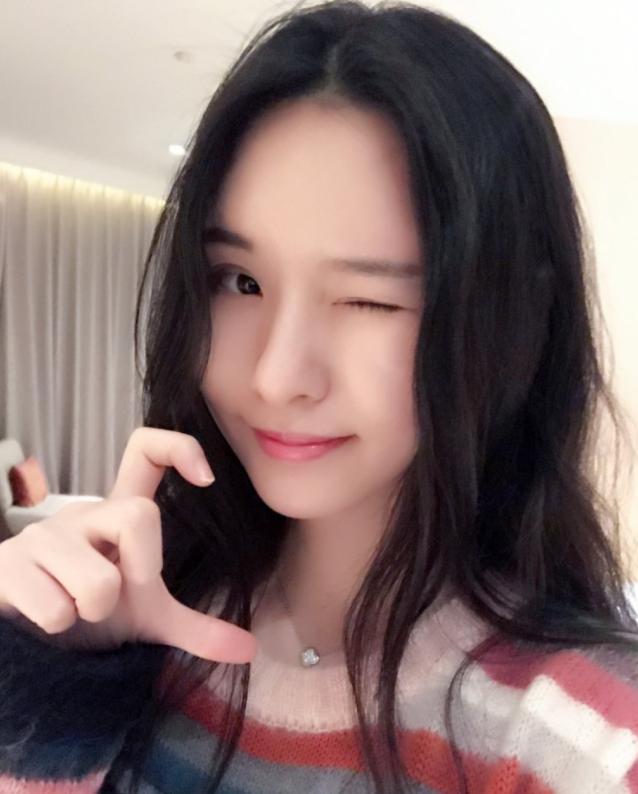 斗鱼新晋一姐阿冷视频,斗鱼主播阿冷完整视频