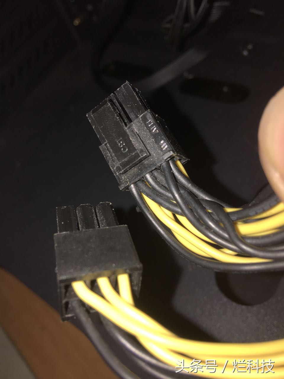 cpu和显卡供电线有什么区别,cpu和显卡用的都是12v供电吗