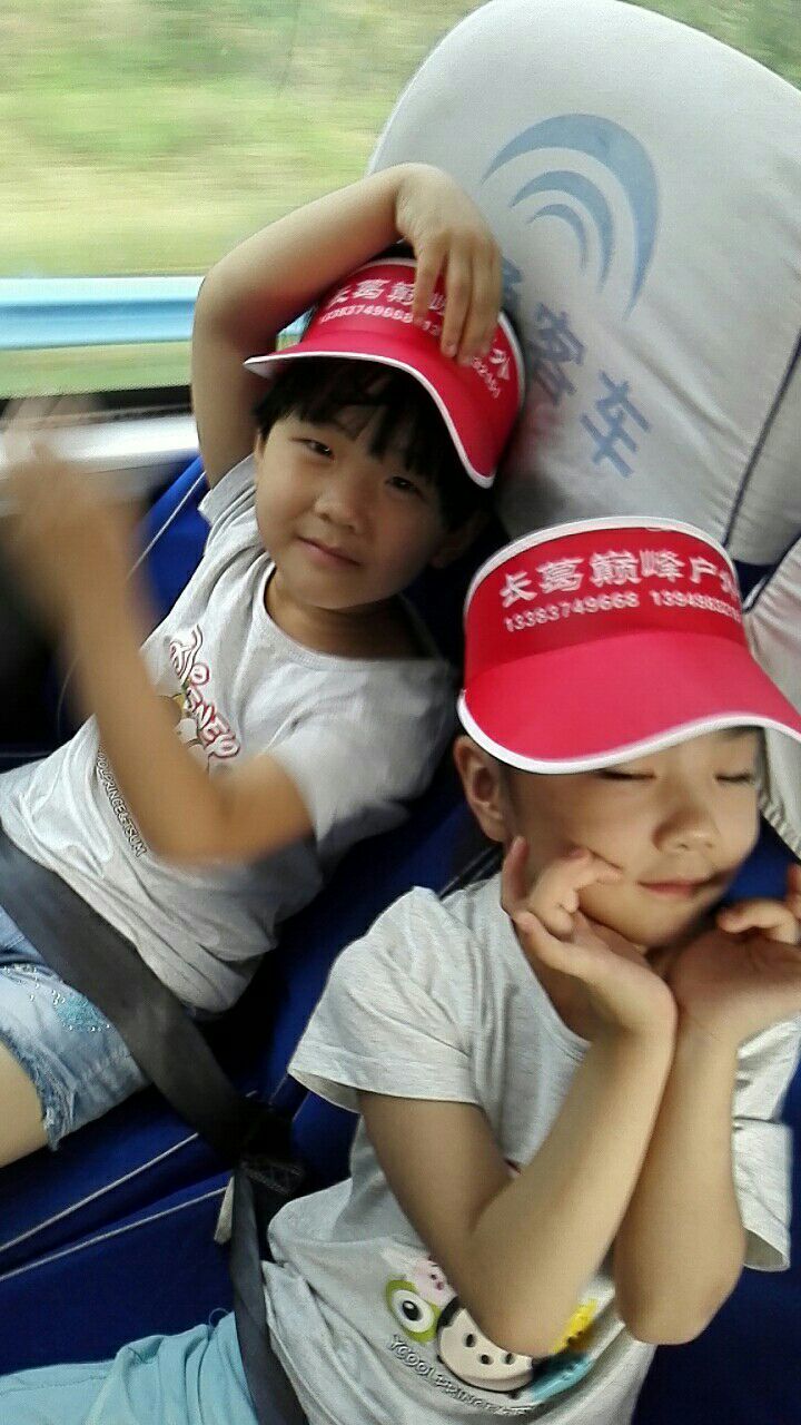 幼儿园毕业班夏令营活动,幼儿园大班毕业夏令营走进小学