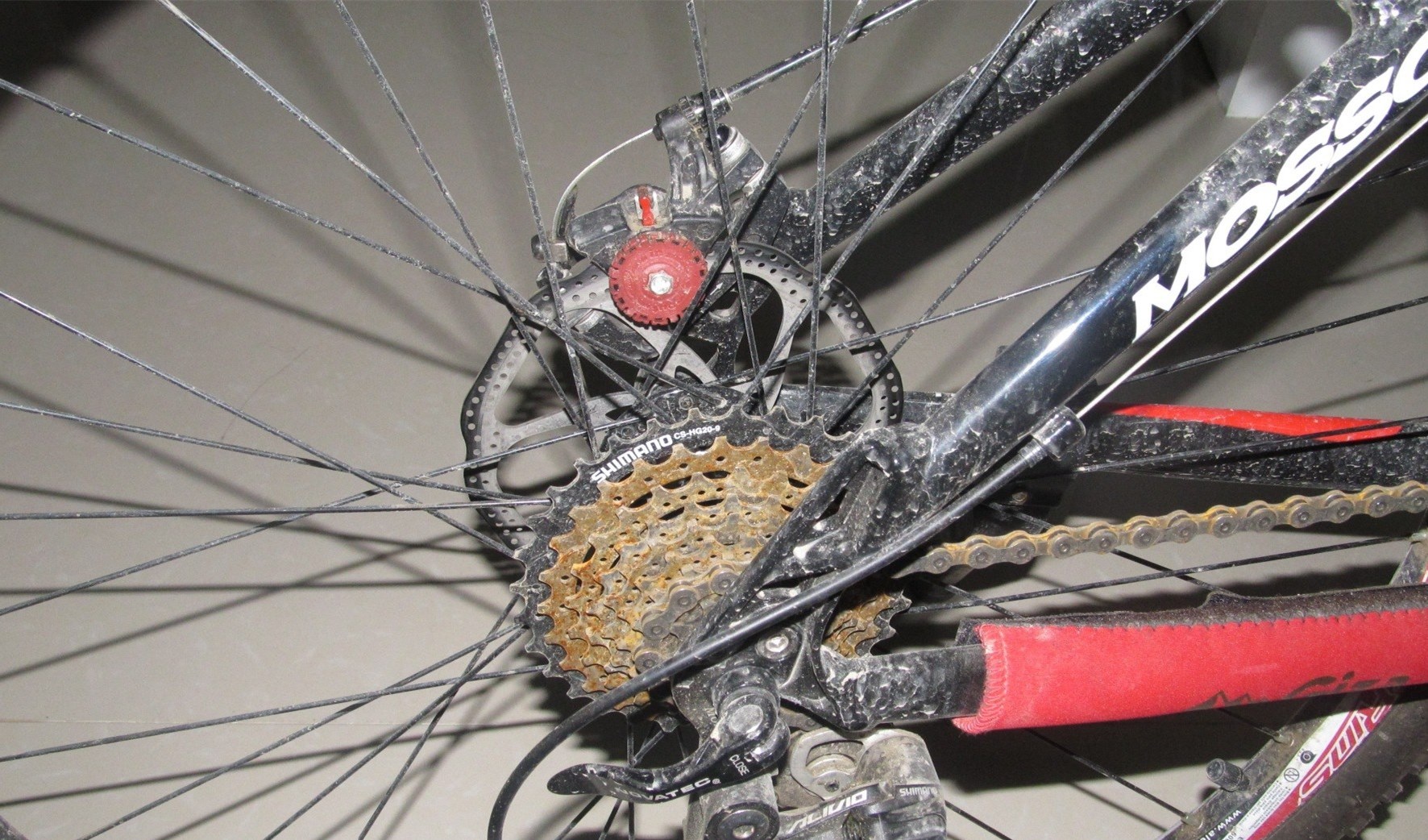 凡士林的妙用功效,凡士林除了护肤还有什么其他妙用