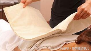 月子期间腰疼能贴膏药吗,月子期间腰疼可以做哪些运动