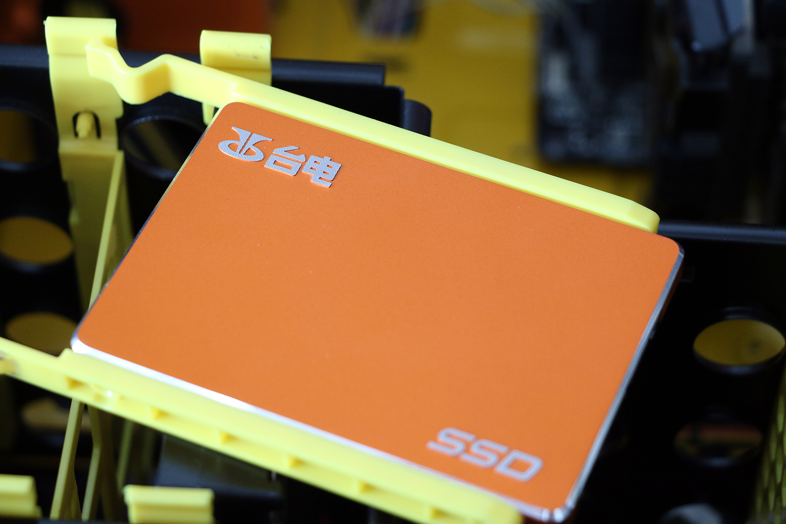 台电激光固态硬盘价格多少,台电teclast512gbssd固态硬盘测评