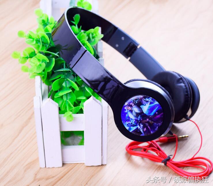 不夹耳朵的降噪耳机,头戴式耳机头梁怎么拉伸