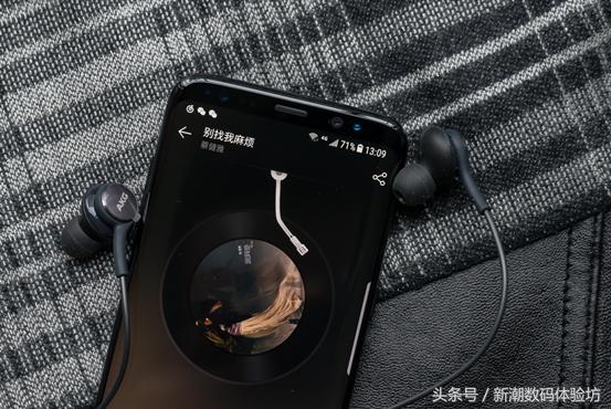 三星s8耳机akg兼容什么型号,三星s8有akg耳机吗