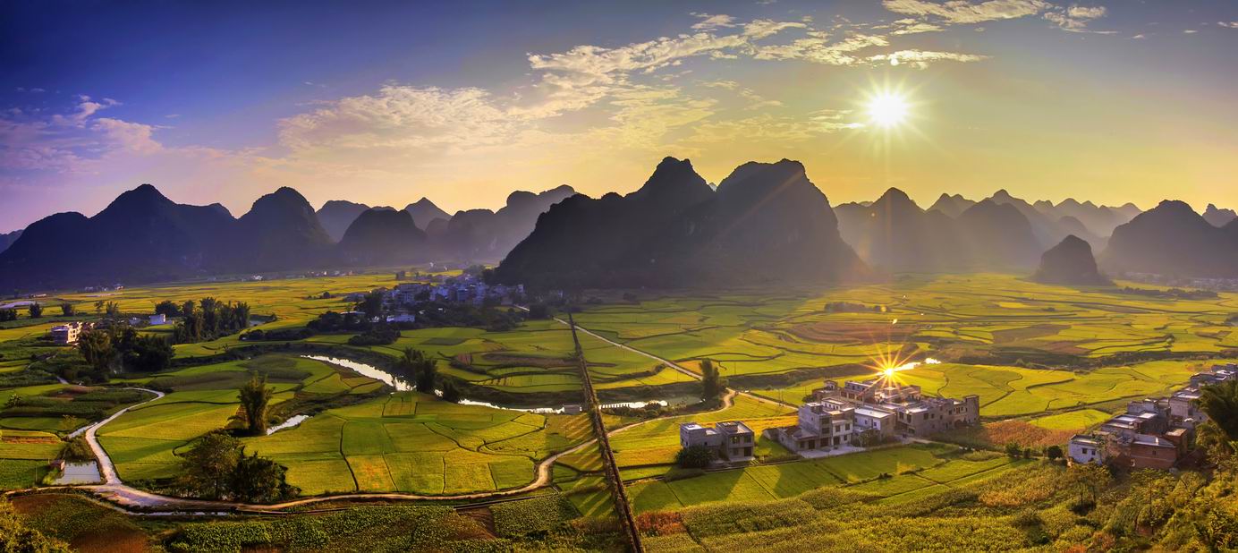 广西的一个县因富含铝土矿而闻名，连续多年跻身西部县域经济百强县