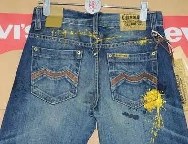 牛仔裤袋子什么牌子好,牛仔裤带花辨认