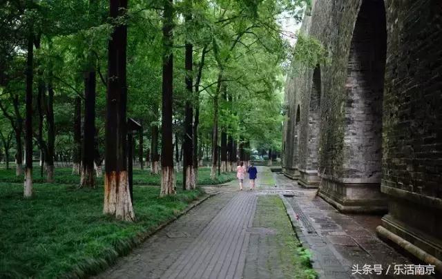 南京下雨天气能去游玩吗,在南京千万不要去的地方