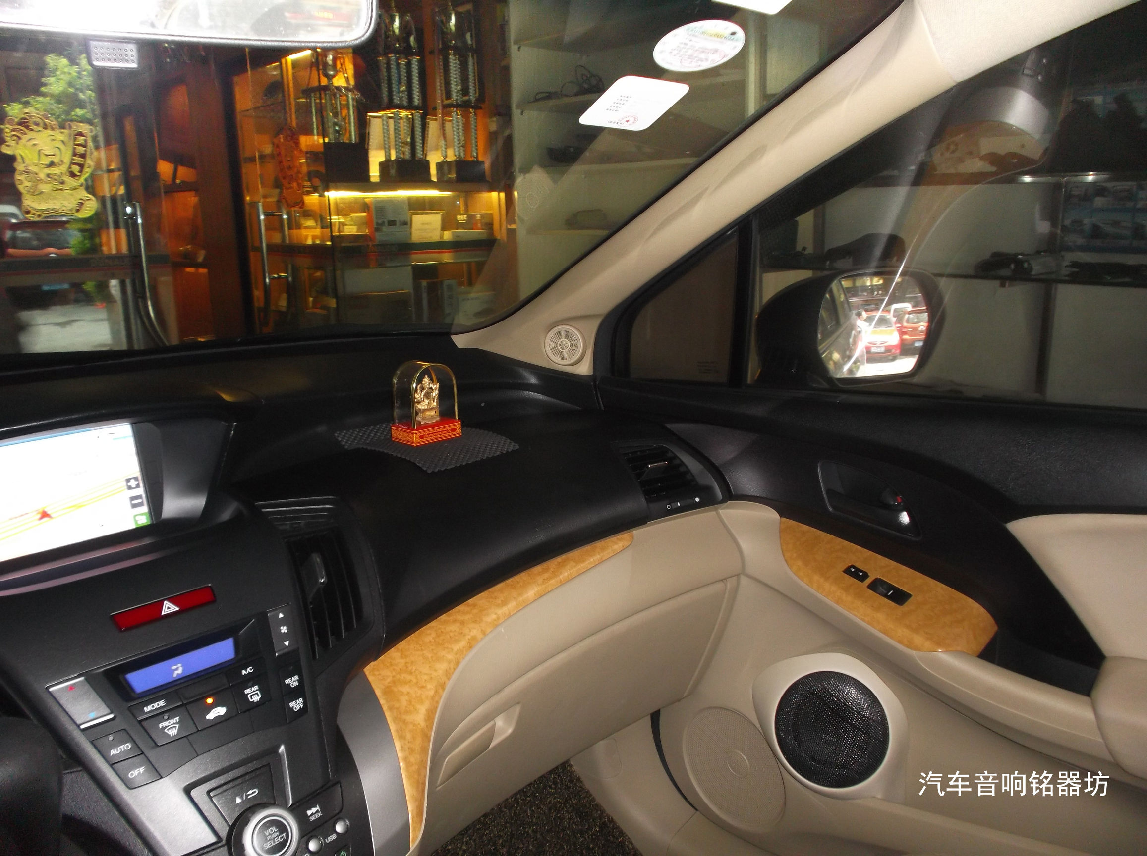 本田奥德赛改装三分频音响,奥德赛东莞汽车三分频音响改装