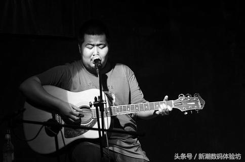 三星s8耳机akg兼容什么型号,三星s8有akg耳机吗