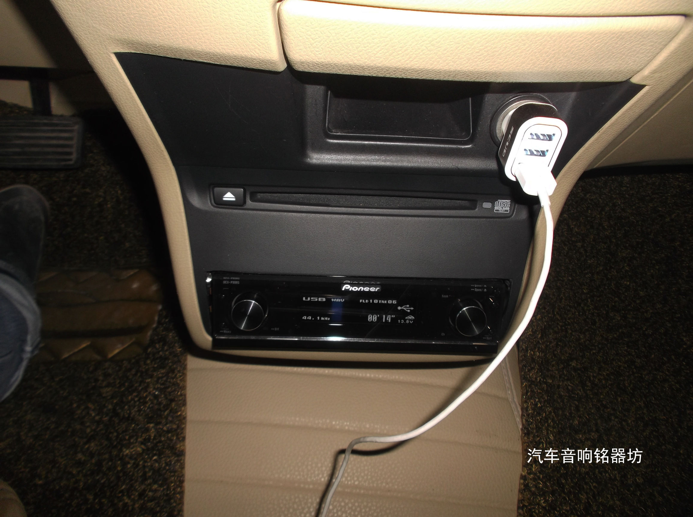 本田奥德赛改装三分频音响,奥德赛东莞汽车三分频音响改装