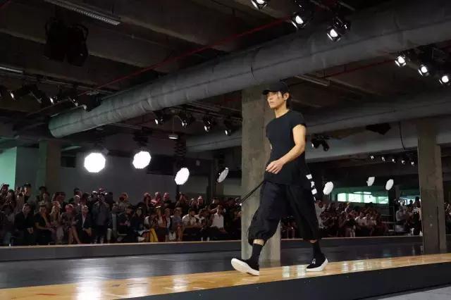 supreme联名jean,supreme联名wheaties