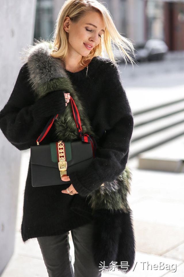 gucci包包经典入门款sylvie,2018年新款的包包gucci