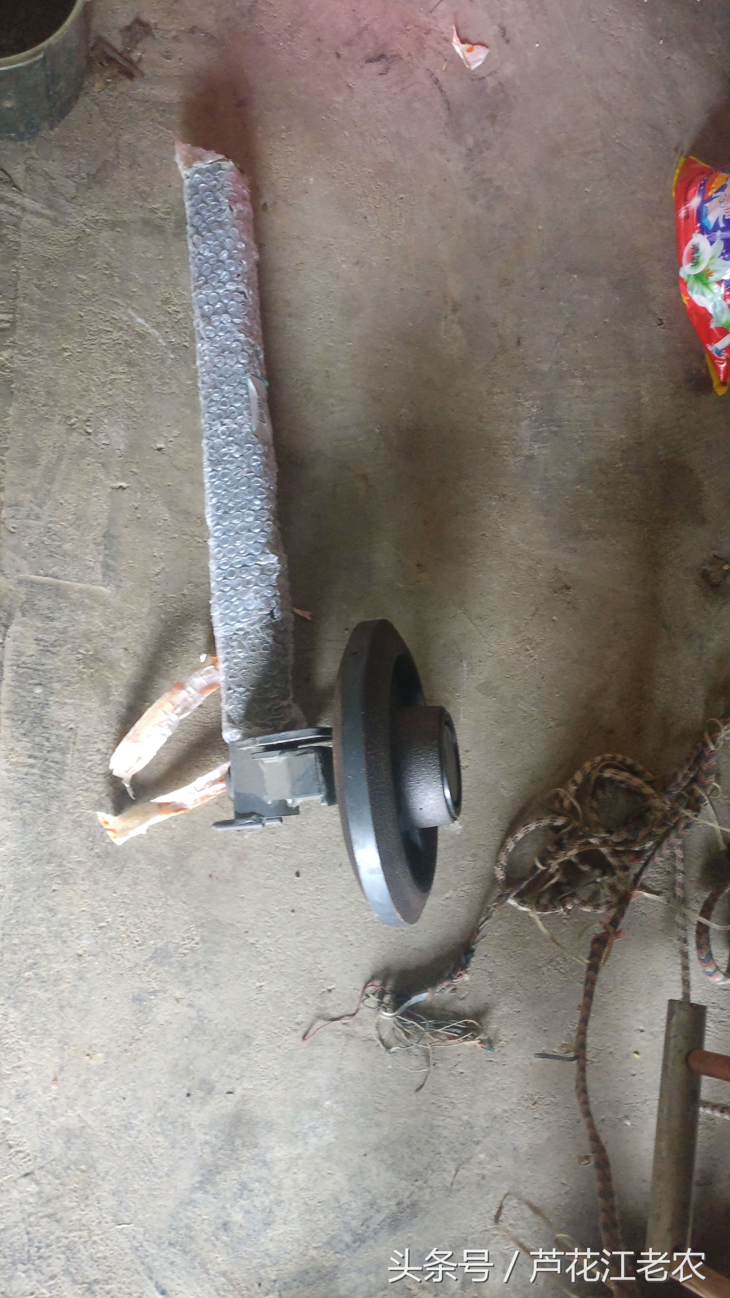 福田玉米收割机大轮改履带,福田gr70履带收割机