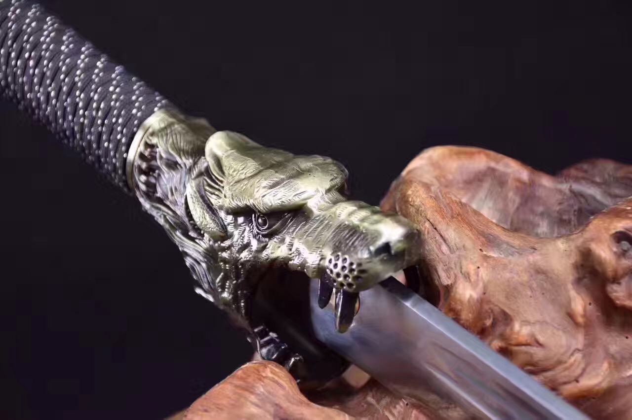 赏物:高锰钢虽贵,极简设计的高锰钢虎头金刀,又竟能精品到这种境界!一问价格更是愣住了