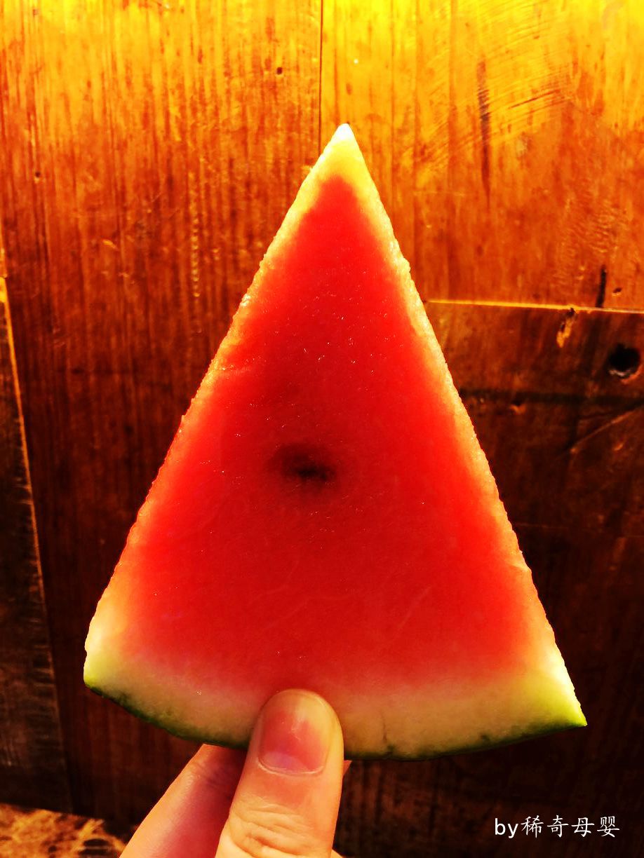 哺乳期妈妈能吃牛排嘛,哺乳期能吃不全熟的牛排吗