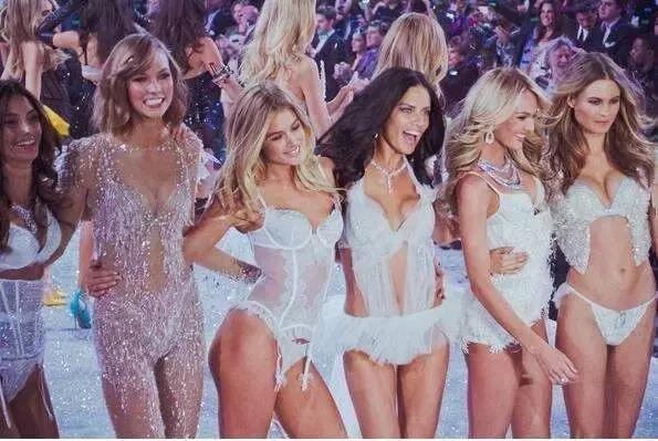 缇庡浗缇庡鍗氫富,鍥藉缇庡蹇呬拱娓呭崟澶у叏