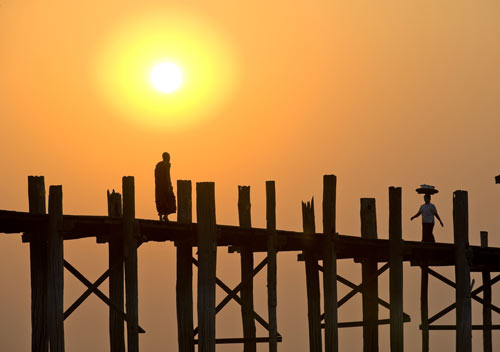 属猪十二星座运势分析,属猪人星座运势