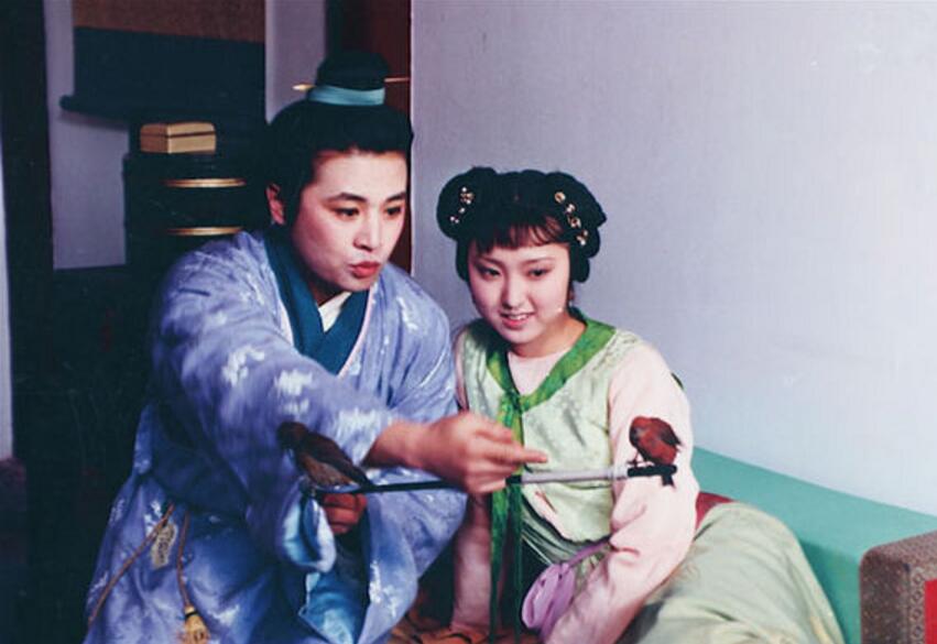 大观园人物林黛玉,大观园中林黛玉和谁关系最好