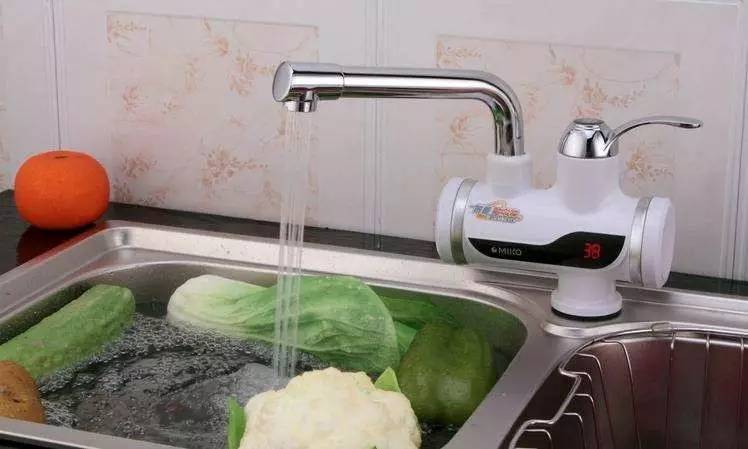 楼层高水压低洗澡水放不出来,楼层高水压低的解决方法