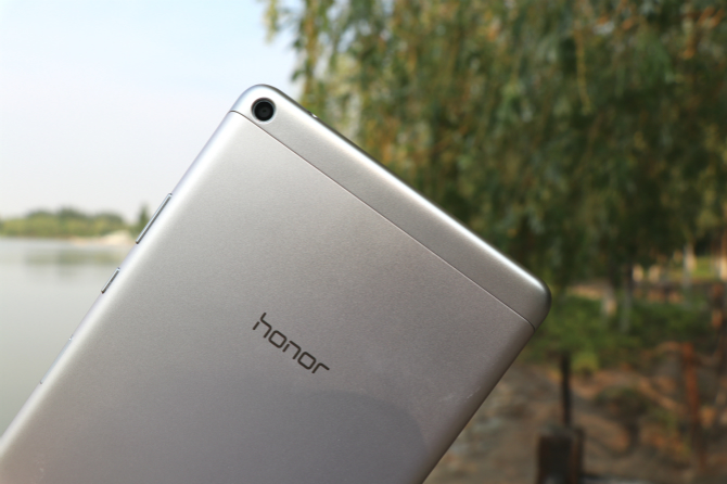 荣耀畅玩平板2好吗,荣耀畅玩平板2是全贴合吗