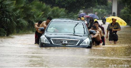 车子进水了打不开车门怎么办,车子进水怎么办小视频