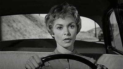 45秒美女沐浴戏拍7天,这部精分神作碾压99%的恐怖片