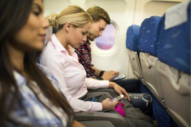 没买延误险飞机航班取消怎么补偿,航班延误或取消时该怎么办