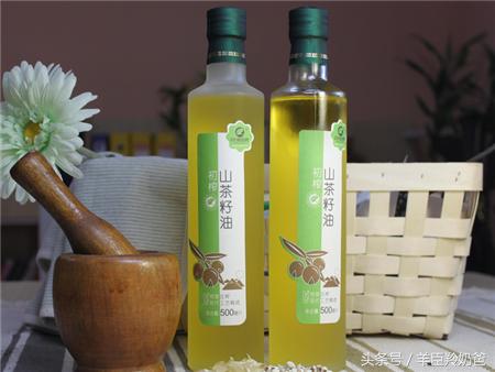 宝宝淹脖子有汗疹用什么好,宝宝淹脖子可以涂湿疹膏吗