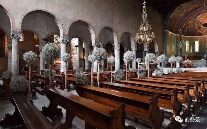 65万颗水晶打造的婚礼,施华洛世奇继承人款婚纱