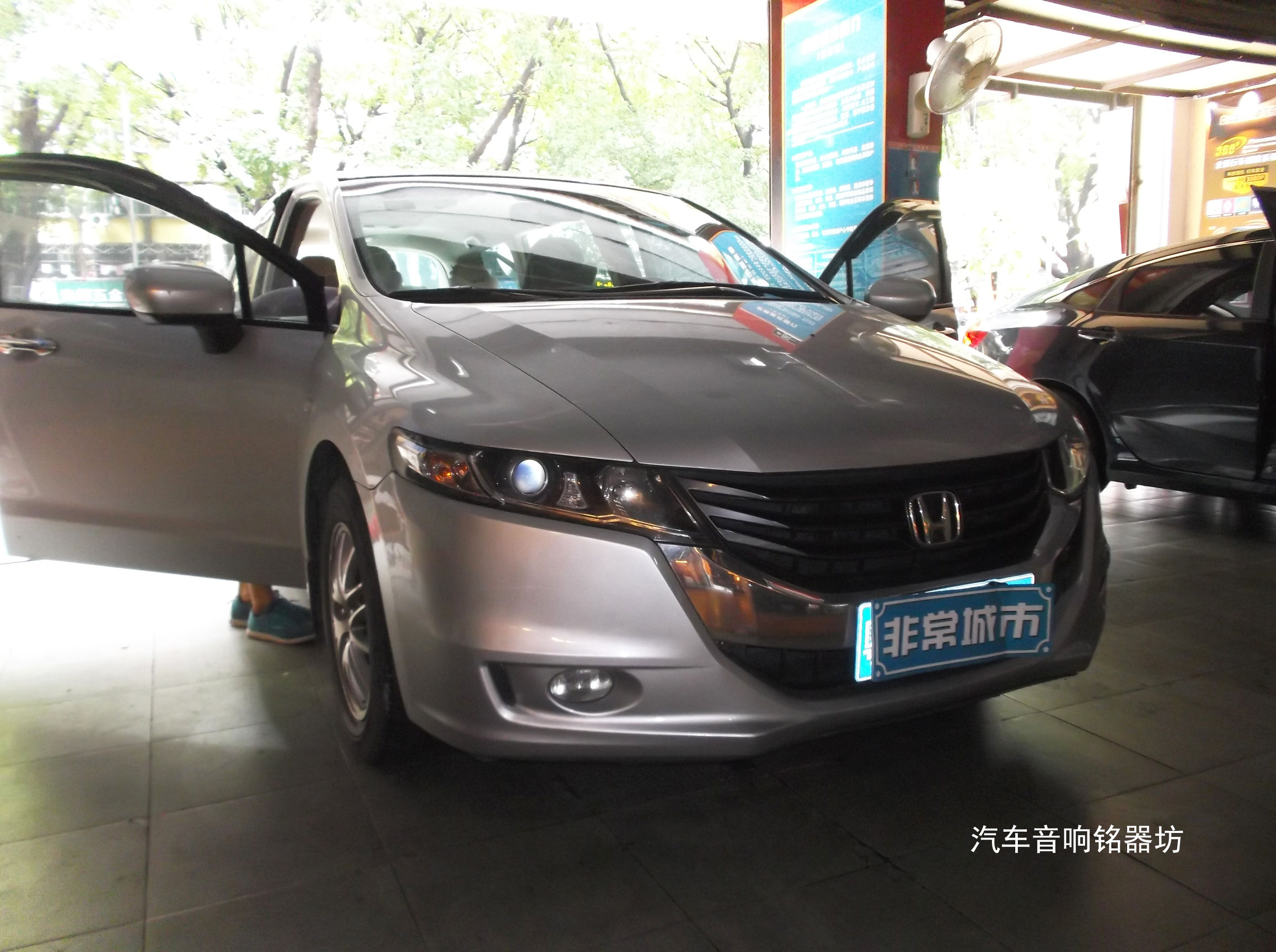 本田奥德赛改装三分频音响,奥德赛东莞汽车三分频音响改装