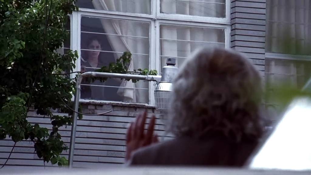 这片，港版叫《狗男女的爱》，豆瓣8.2，拍的确实“牛”！