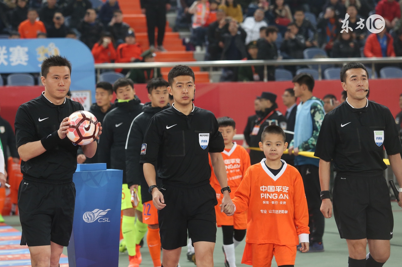 足协怎么就管不了？一言不合就闹事！中超球员为何如此暴躁？