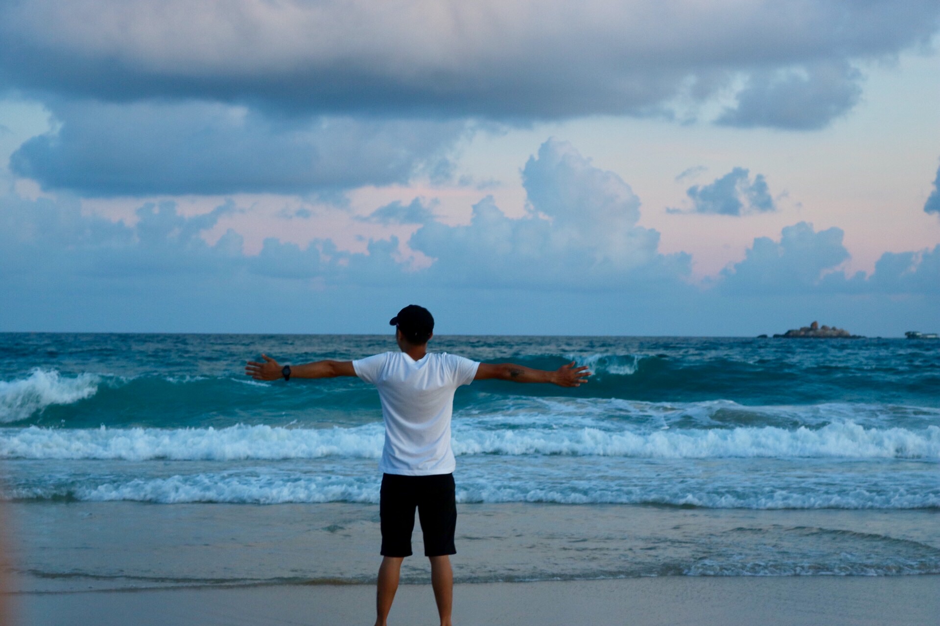 旅行是为了遇见未知的美好,旅行让你遇到未知的世界