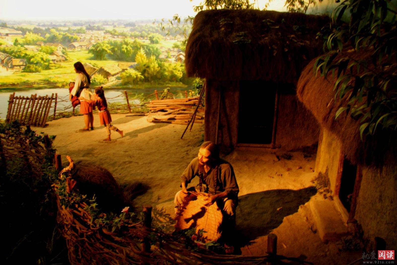 当年的《拐个皇帝回现代》，现在的《古蜀国密码》，比一比谁更魔性？