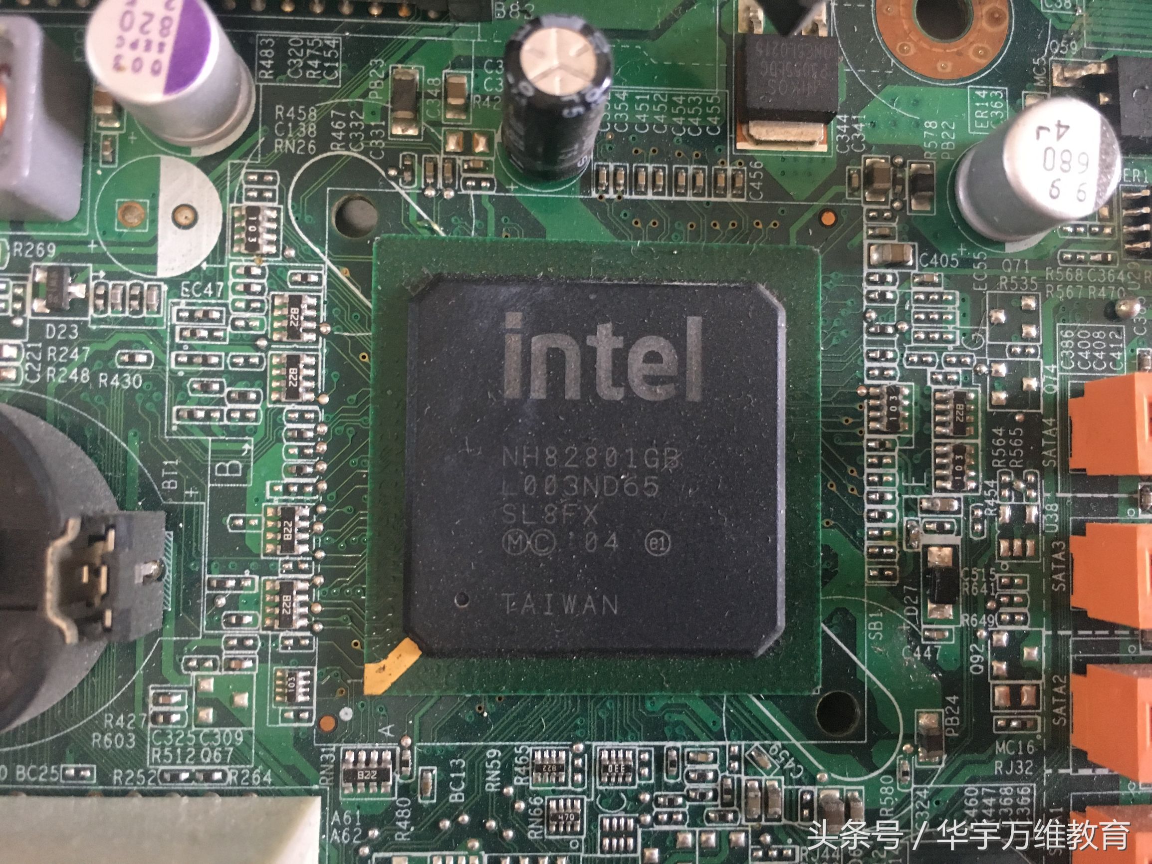 电脑主板由哪些组成部分,用了这么久电脑才看懂中间的字