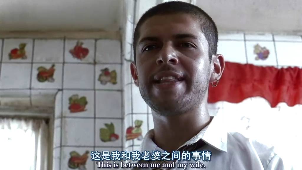 这片，港版叫《狗男女的爱》，豆瓣8.2，拍的确实“牛”！