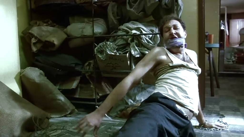 这片，港版叫《狗男女的爱》，豆瓣8.2，拍的确实“牛”！