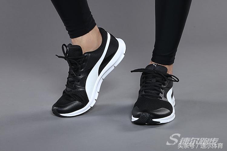 puma运动鞋红色慢跑鞋,puma的运动鞋适合跑步吗